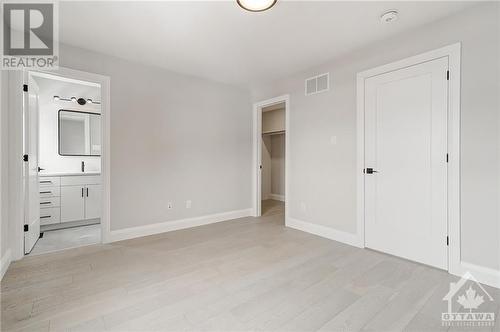 383 & 385 Brant Street, Ottawa, ON - Indoor Photo Showing Other Room