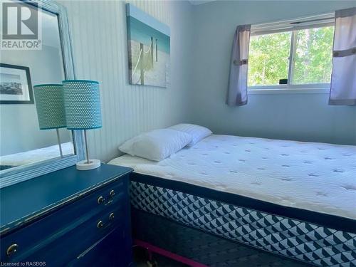 42 Thompson Avenue, Saugeen Indian Reserve 29, ON - Indoor Photo Showing Bedroom