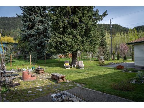 403 8Th Street S, Kaslo, BC - Outdoor