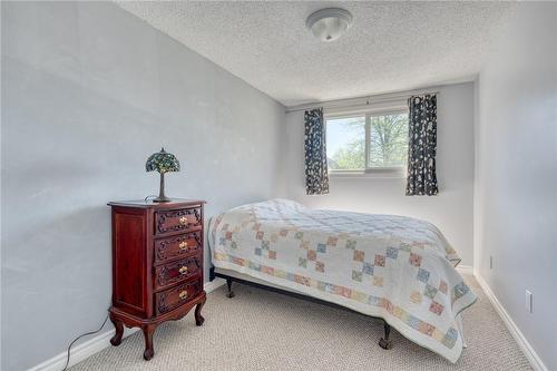 232 San Francisco Avenue, Hamilton, ON - Indoor Photo Showing Bedroom