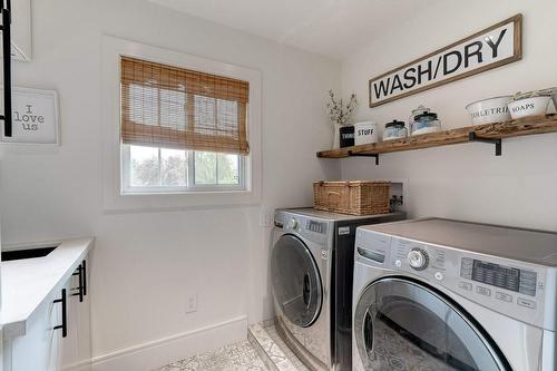 3117 Centennial Drive, Burlington, ON - Indoor Photo Showing Laundry Room