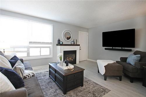 95 Fonthill Road|Unit #9, Hamilton, ON - Indoor Photo Showing Living Room With Fireplace