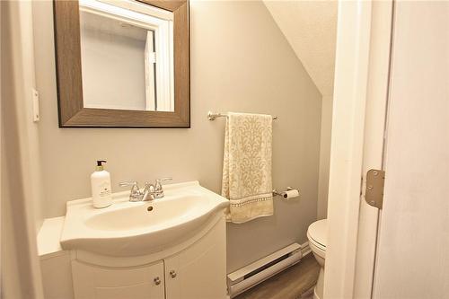 95 Fonthill Road|Unit #9, Hamilton, ON - Indoor Photo Showing Bathroom