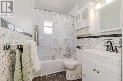 662 College Avenue W, Guelph, ON - Indoor Photo Showing Bathroom