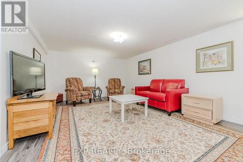 662 College Avenue W, Guelph, ON - Indoor Photo Showing Living Room