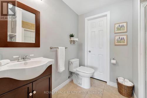 4 Maich Crescent, Brantford, ON - Indoor Photo Showing Bathroom