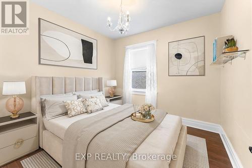 4862 Fourth Avenue, Niagara Falls, ON - Indoor Photo Showing Bedroom