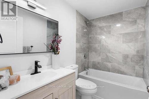 54 - 40 Tiffany Drive, London, ON - Indoor Photo Showing Bathroom
