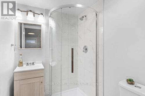 54 - 40 Tiffany Drive, London, ON - Indoor Photo Showing Bathroom