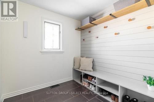 4 Waterloo Street, North Middlesex, ON - Indoor Photo Showing Other Room