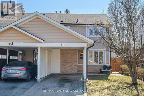 21 Courtleigh Square, Brampton, ON - Outdoor