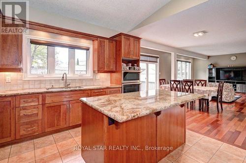 89 Finch Avenue, Woodstock, ON - Indoor Photo Showing Kitchen With Double Sink