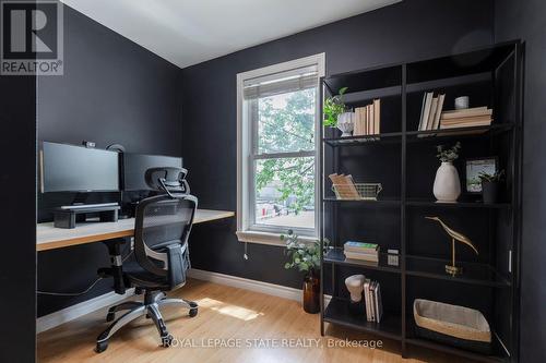 18 Brucedale Avenue W, Hamilton, ON - Indoor Photo Showing Office