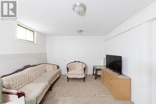47 Stevenson Avenue, London, ON - Indoor Photo Showing Other Room