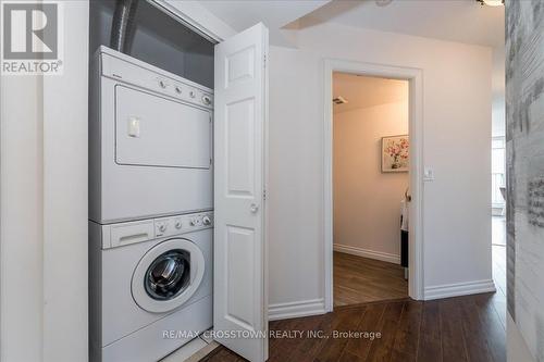 1202 - 140 Dunlop Street, Barrie (Lakeshore), ON - Indoor Photo Showing Laundry Room