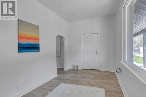 104 Mulcaster Street, Barrie, ON - Indoor Photo Showing Other Room