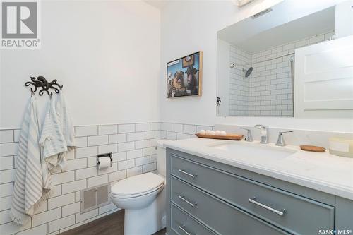 23 Simpson Crescent, Saskatoon, SK - Indoor Photo Showing Bathroom