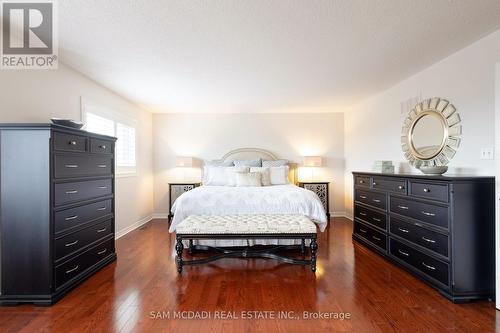 5381 Forest Hill Drive, Mississauga, ON - Indoor Photo Showing Bedroom