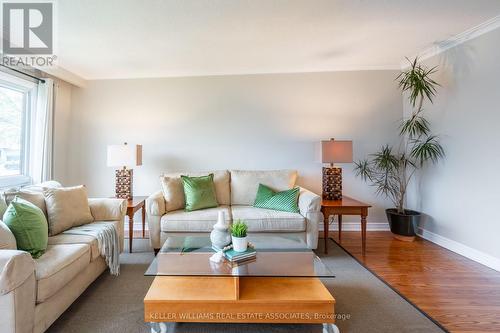 356 Delrex Boulevard, Halton Hills, ON - Indoor Photo Showing Living Room