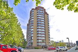 1005 - 25 FAIRVIEW ROAD W  Mississauga, ON L5B 3Y8