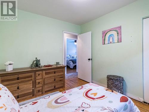 31 Roberts Crescent, Brampton, ON - Indoor Photo Showing Bedroom