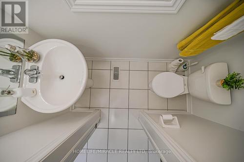 65 Frenchpark Circle, Brampton, ON - Indoor Photo Showing Bathroom