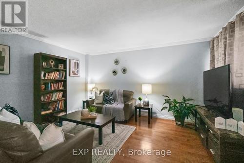8 - 3050 Constitution Boulevard, Mississauga, ON - Indoor Photo Showing Living Room