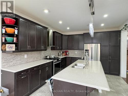 1450 Farmstead Drive, Milton (Ford), ON - Indoor Photo Showing Kitchen With Stainless Steel Kitchen With Upgraded Kitchen