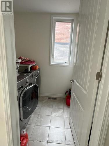 1450 Farmstead Drive, Milton (Ford), ON - Indoor Photo Showing Laundry Room