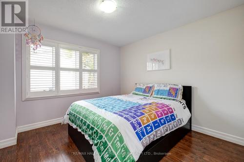 1832 Bronte Square, Pickering, ON - Indoor Photo Showing Bedroom