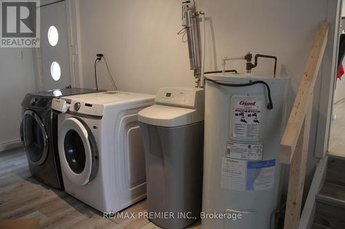 5258 30Th Side Road, Essa, ON - Indoor Photo Showing Laundry Room