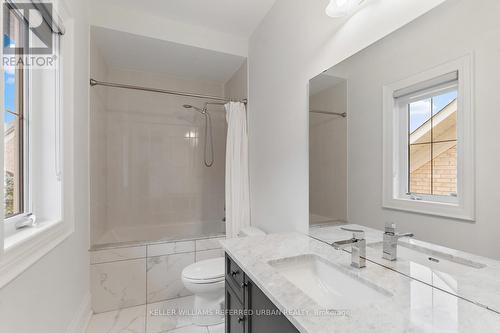 45 Langdon Drive, King, ON - Indoor Photo Showing Bathroom
