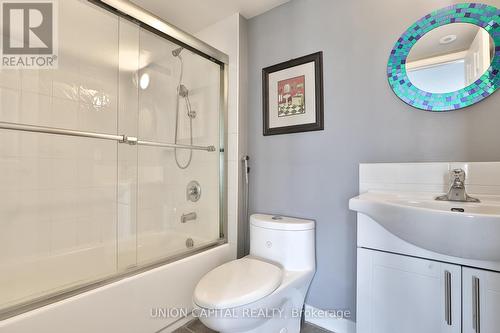 2169 Bur Oak Avenue, Markham, ON - Indoor Photo Showing Bathroom