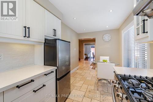 44 Teahouse Drive, Vaughan, ON - Indoor Photo Showing Kitchen