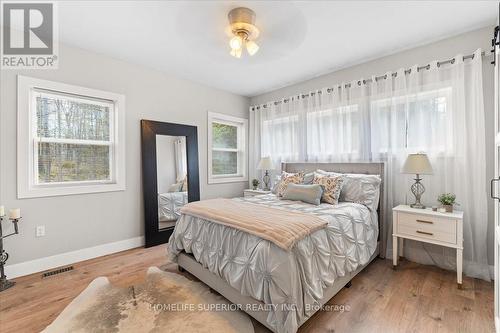 17 Cedar Court, Marmora And Lake, ON - Indoor Photo Showing Bedroom