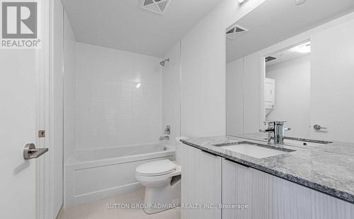 311 - 158 Front Street E, Toronto, ON - Indoor Photo Showing Bathroom