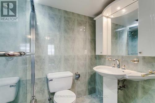 503 - 33 Harbour Square, Toronto, ON - Indoor Photo Showing Bathroom