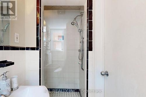 98 Overbrook Place, Toronto, ON - Indoor Photo Showing Bathroom