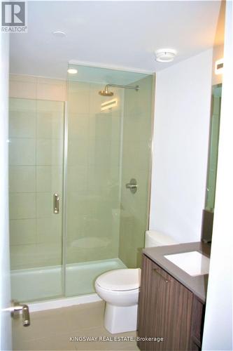 1720 - 19 Western Battery Road E, Toronto, ON - Indoor Photo Showing Bathroom