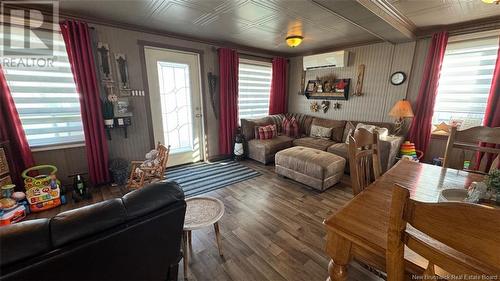 8 Ringuette Street, Sainte-Anne-De-Madawaska, NB - Indoor Photo Showing Living Room