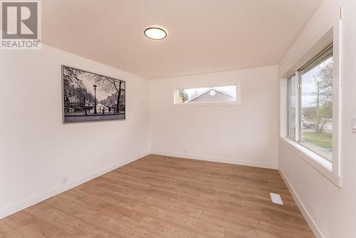 2670 Petersen Road, Prince George, BC - Indoor Photo Showing Living Room
