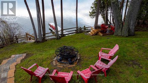 960 Westlake Drive, Smith-Ennismore-Lakefield, ON -  With Body Of Water
