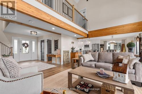 20851 Loyalist Parkway, Prince Edward County, ON - Indoor Photo Showing Living Room