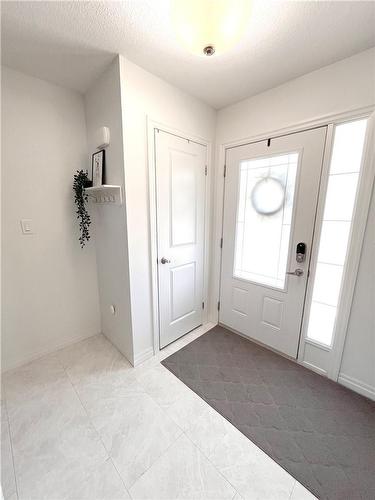 41 Kendell Lane, Ingersoll, ON - Indoor Photo Showing Other Room