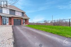 320 KILSPINDIE RIDGE  Ottawa, ON K2J 6A4