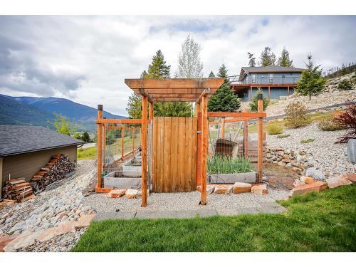 305 Mountainview Drive, Nelson, BC - Outdoor