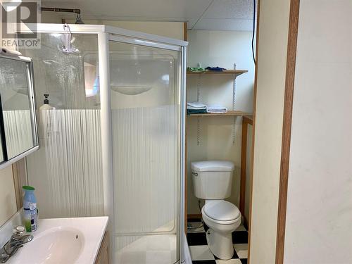9112 Calverley Crescent, Dawson Creek, BC - Indoor Photo Showing Bathroom