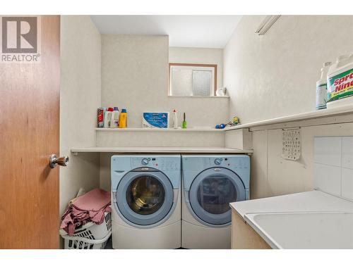 3311 Yankee Flats Road, Salmon Arm, BC - Indoor Photo Showing Laundry Room