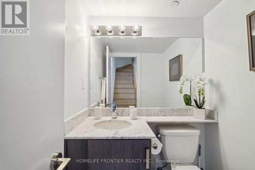 221 Duplex Avenue, Toronto, ON - Indoor Photo Showing Bathroom