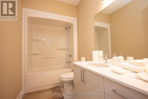 3028 Thunder Bay Road, Fort Erie, ON - Indoor Photo Showing Bathroom